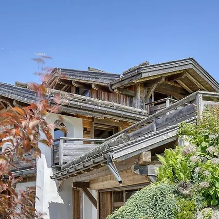 Chalet Carline